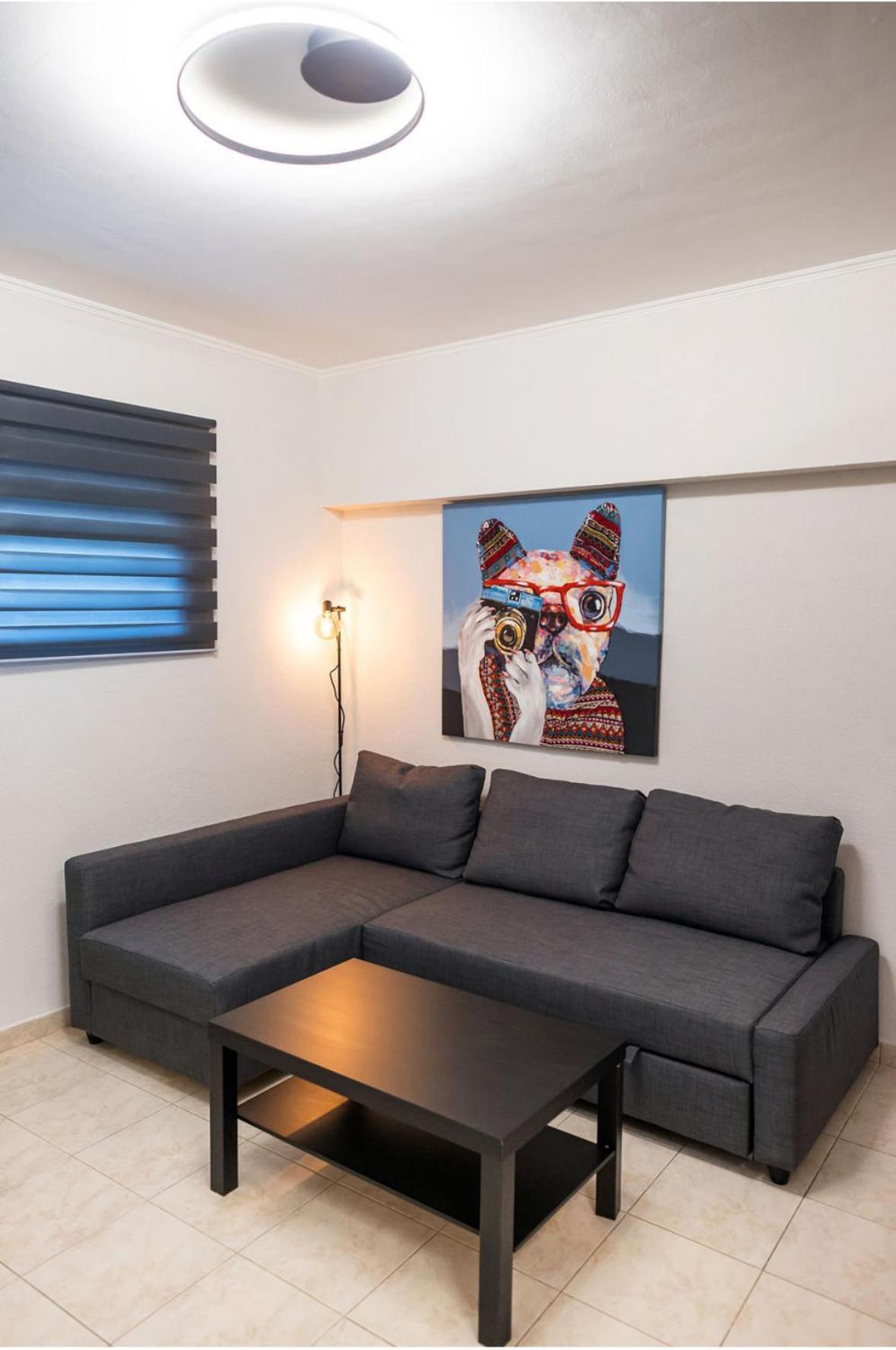Apartment Bk Semi-basement